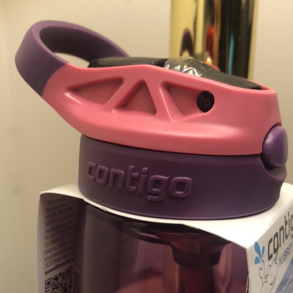 Contigo Water Bottle Spill & Leak-Proof in Eggplant - Picture 3 of 5